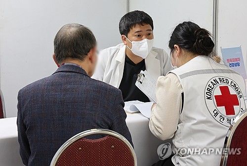 일본 피폭 전문 의료진과 건강상담