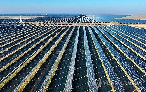 중국 내몽골 지역의 태양광 발전 시설