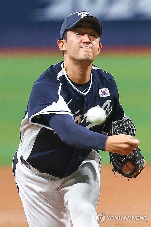 역투하는 고영표