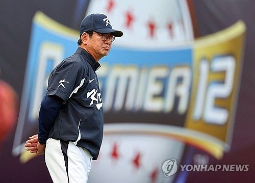 생각에 잠긴 류중일 감독