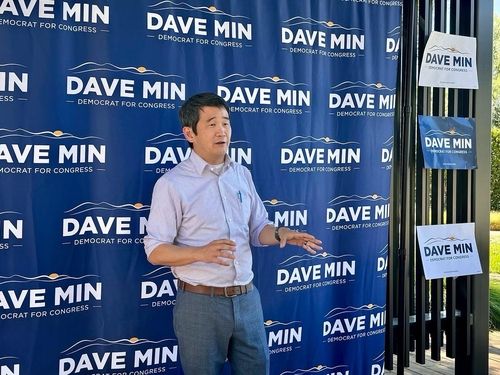 선거운동하는 데이브 민 후보 