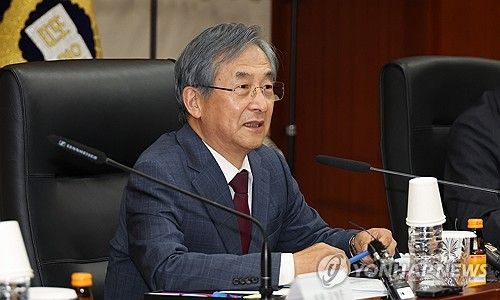 발언하는 사법정책자문위원장