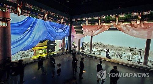 강릉에서 선보인 국가유산 미디어아트