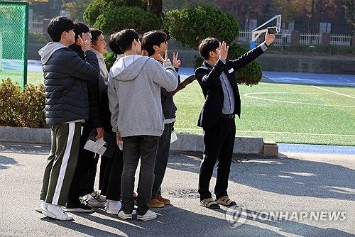 '선생님 이번에도 힘낼게요'