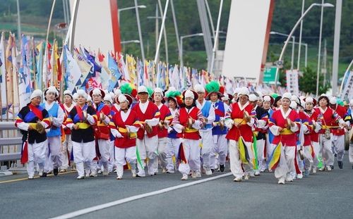 연합 풍물패 공연 장면