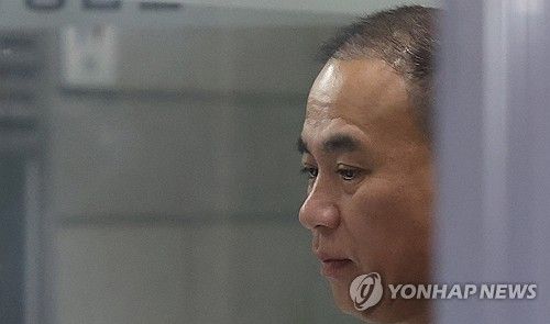 명태균 씨 검찰 도착