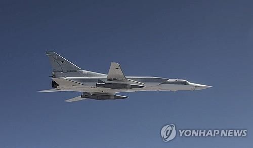 극초음속 미사일 킨잘을 탑재한 러시아군 미그-31 전투기