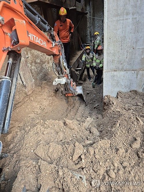 대전 아파트 공사장서 토사 매몰된 근로자 숨져