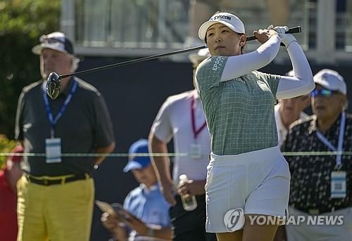 전지원의 티샷.