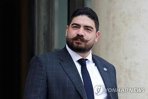 기욤 카스바리앙 프랑스 공직부 장관