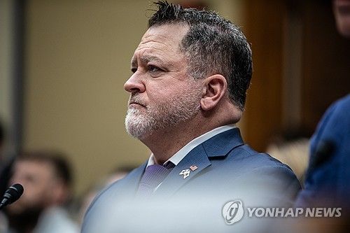 청문회 출석한 루이스 엘리존도