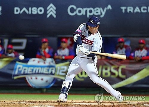 문보경, '공이 보인다'