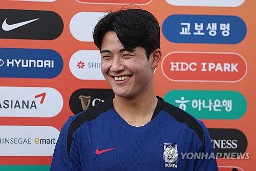 활짝 웃는 설영우