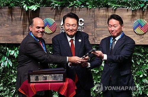 경주 APEC CEO 서밋 의장 맡는 최태원 대한상의 회장