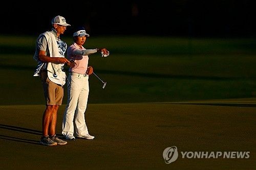 이미향(오른쪽)