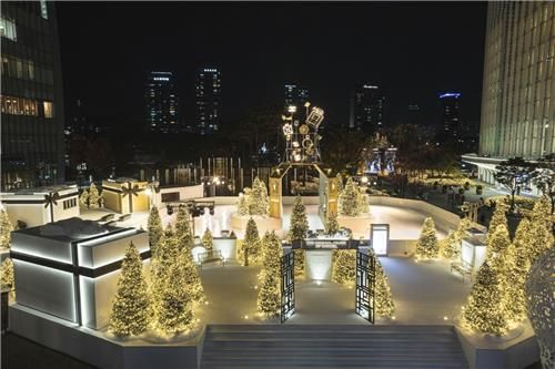 잠실 롯데월드타워에 샤넬 '명품 아이스링크'…21일 개장