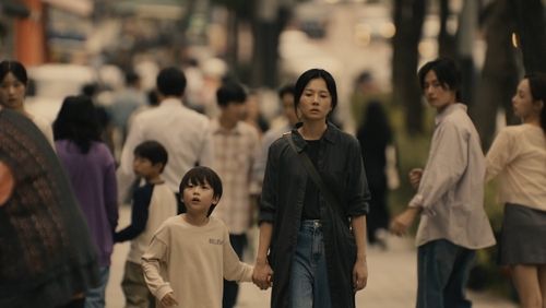 기업광고 '외로웠던 세상, 이제 함께' 편