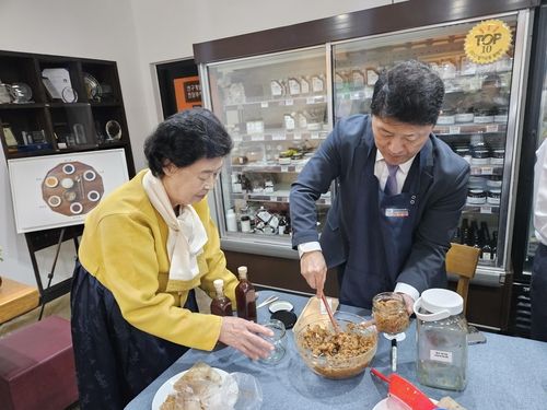 기순도 명인과 이규민 한식진흥원 이사장