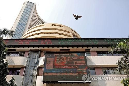 인도 뭄바이 증권거래소 건물