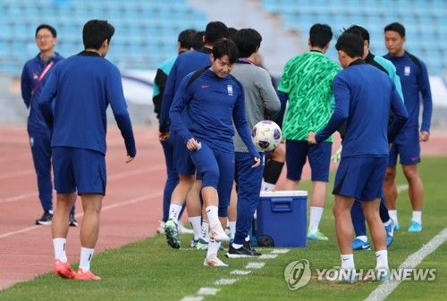 몸 푸는 이강인