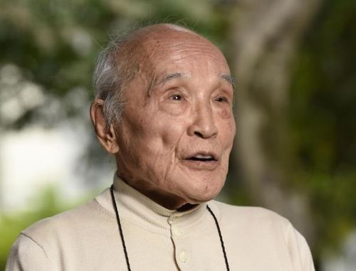 일본 국민 시인 다니카와