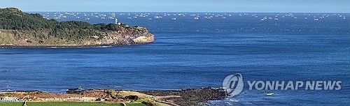 풍랑에 대피한 중국어선들