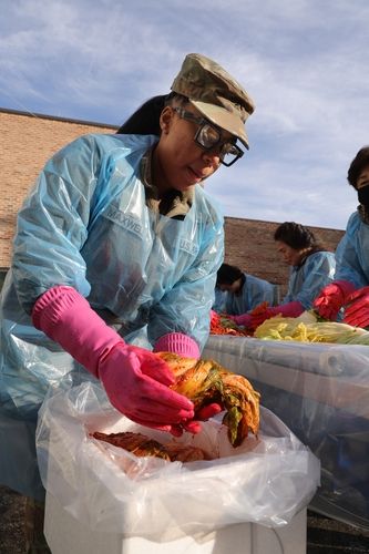 김장 봉사 나선 주한미군