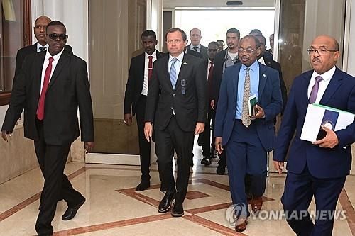 포트수단 방문한 톰 페리엘로 미국 수단 특사