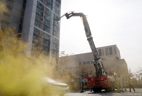 훈련에 투입된 무인파괴방수차