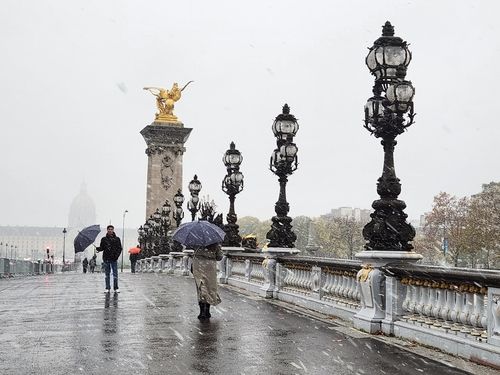 눈 내리는 파리