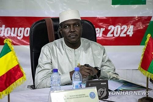 압둘라예 마이가 말리 군정 신임 총리