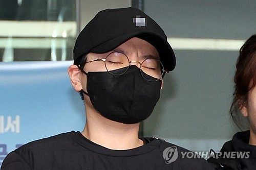 특정경제범죄가중처벌법상 사기, 공문서·사문서 위조 등의 혐의로 기소돼 2심에서 징역 13년이 선고된 전청조씨. [연합뉴스 자료사진]