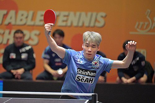 남자탁구 장우진