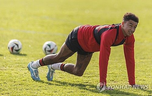 팀 공식 훈련 참가한 제시 린가드