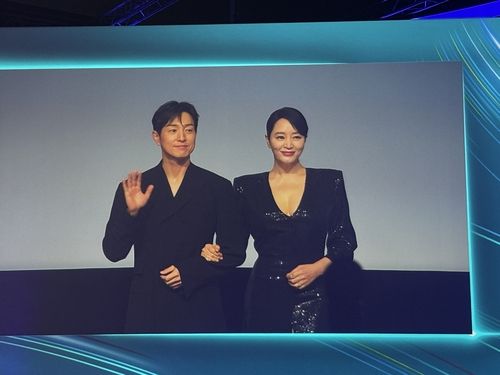 디즈니+ 새 시리즈 '트리거' 기자간담회 참석한 정성일·김혜수