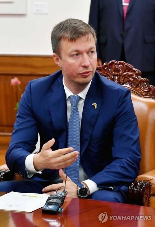 한-우크라이나 의원친선협회장인 안드리 니콜라엔코 우크라이나 의원