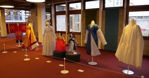 한국 전통복식 전시회