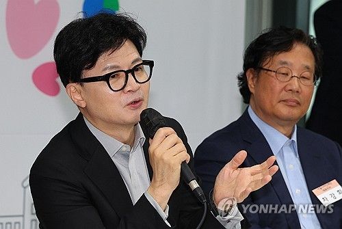 발언하는 한동훈 대표