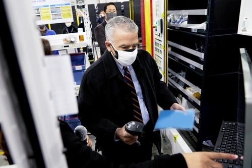 2022년 12월 쿠팡 대구 풀필먼트센터를 방문한 필립 골드버그 주한 미국 대사 [쿠팡 제공. 재판매 및 DB 금지]