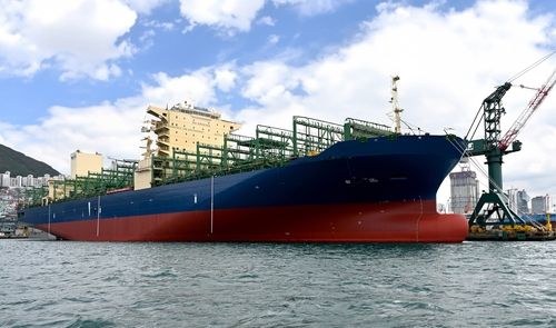 HJ중공업이 건조한 7천900TEU급 컨테이너선