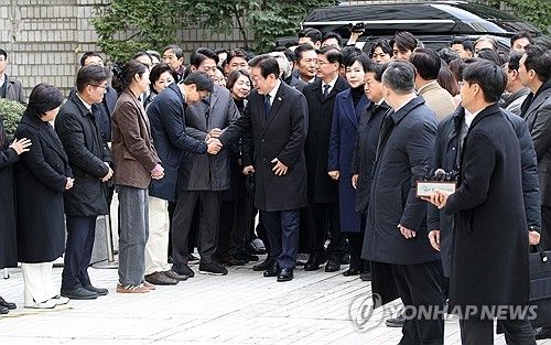 이재명 대표, 위증교사 법원 출석