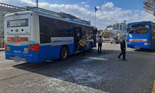 시내버스 추돌사고 현장