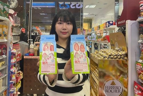GS25의 올시즌 딸기샌드위치