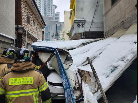 인천 미추홀구 건물 지붕 붕괴
