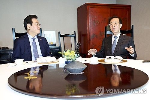 이재명 대표, 이석연 전 법제처장과 오찬