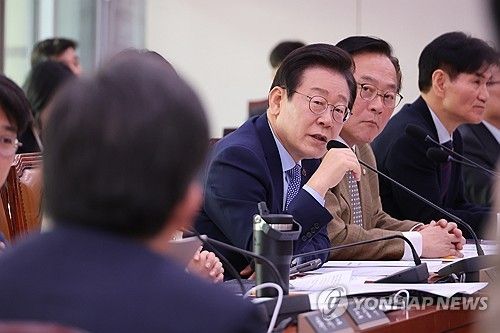 질의하는 민주당 이재명 대표