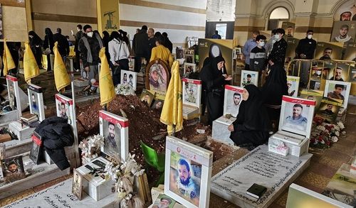 헤즈볼라 대원들 묘비