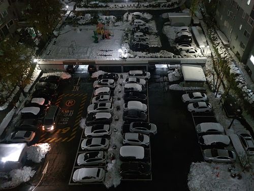 말끔해진 주차장