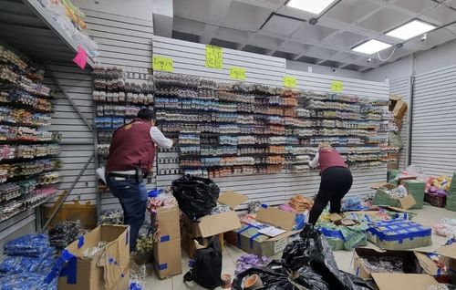 멕시코시티 한 매장서 위조·밀수품 압수 