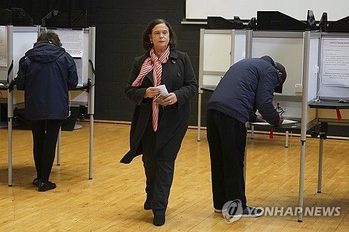 메리 루이즈 맥도널드 신페인당 대표